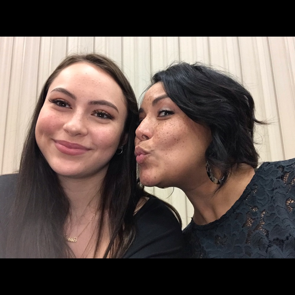 Meet your Posher, Elizabeth